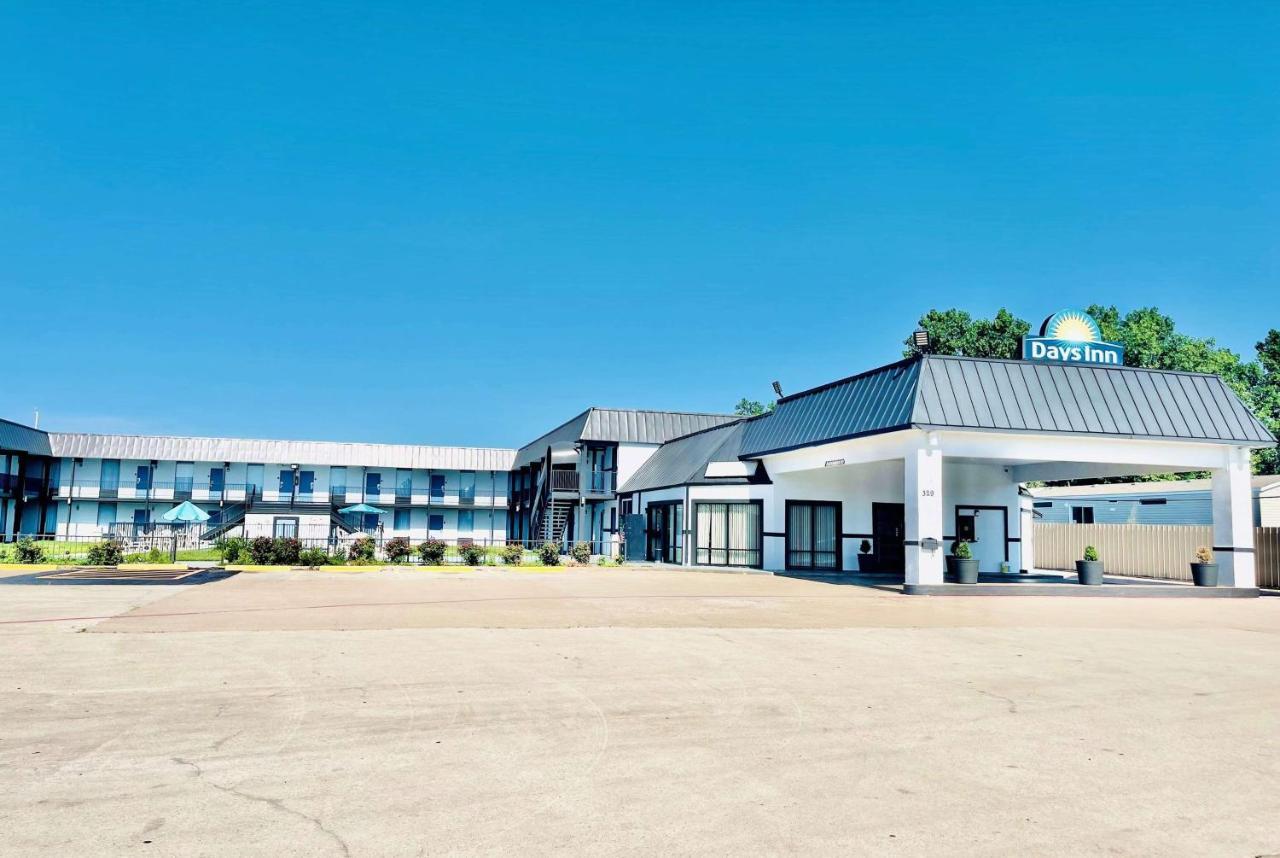 Days Inn By Wyndham Burleson Ft. Worth Εξωτερικό φωτογραφία